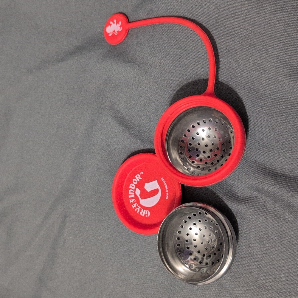 Red Gryffindor Tea Infuser Set - Picture 4 of 4